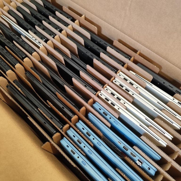 39-in-1 Protective Shipping Box for Tablets and Laptops (up to 13″)