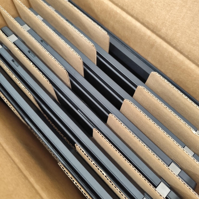 8-in-1 Laptop Air Shipping Box with Dividers